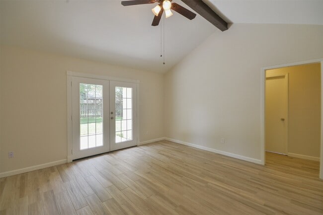 Building Photo - 2755 Foliage Green Dr