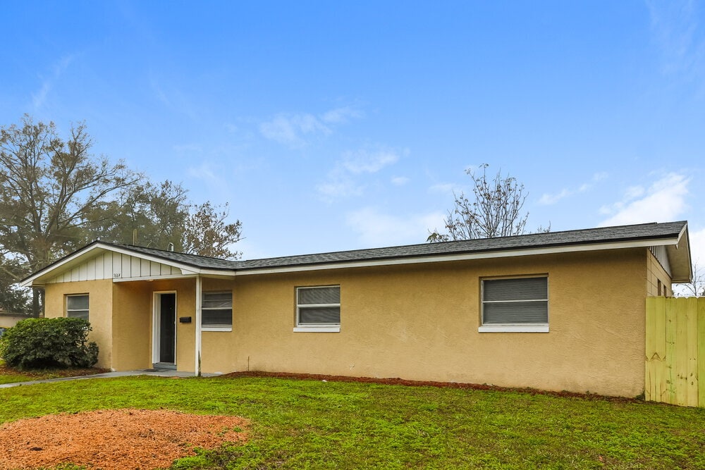 Building Photo - 5664 Hillman Dr
