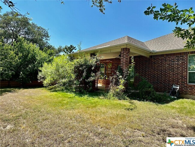 Building Photo - 413 Hunters Hill Dr
