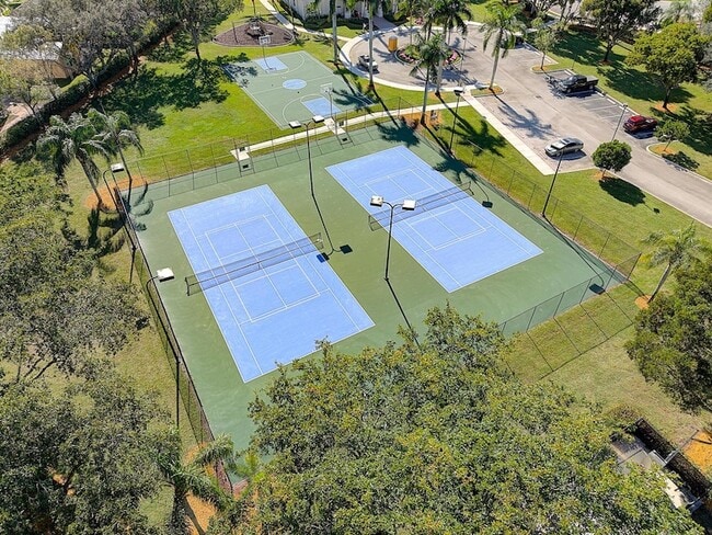 Building Photo - 9929 Porta Leona Ln