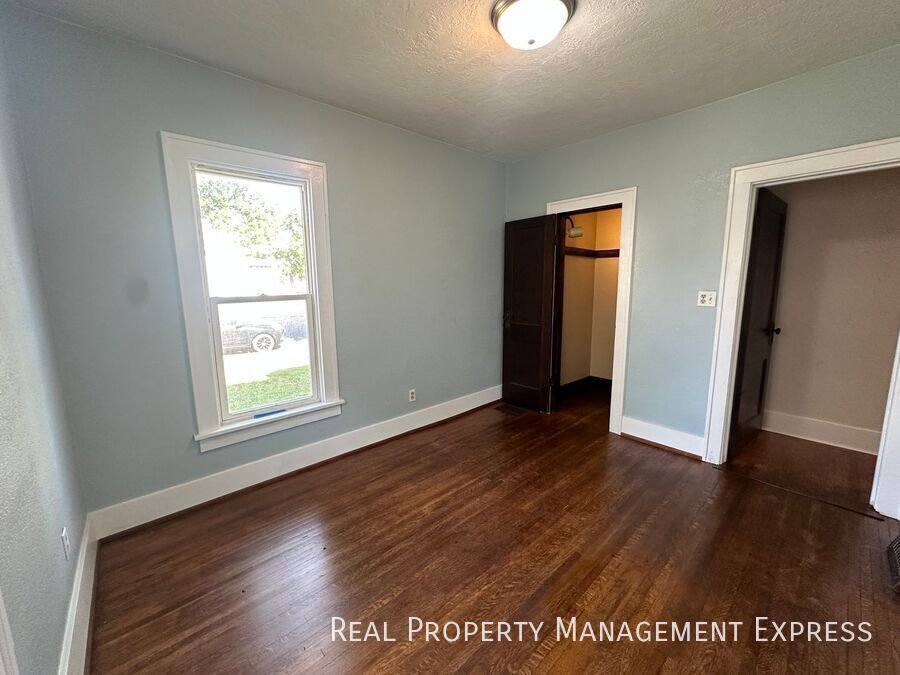 Building Photo - 1 Bed 1 Bath Main-Level Living in Sioux Falls