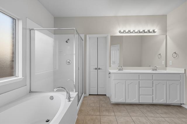 Building Photo - 3828 Confidence Dr