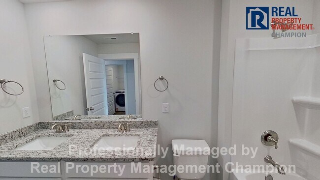 Building Photo - New Construction 4 BD/2.5 BA Home in Leland