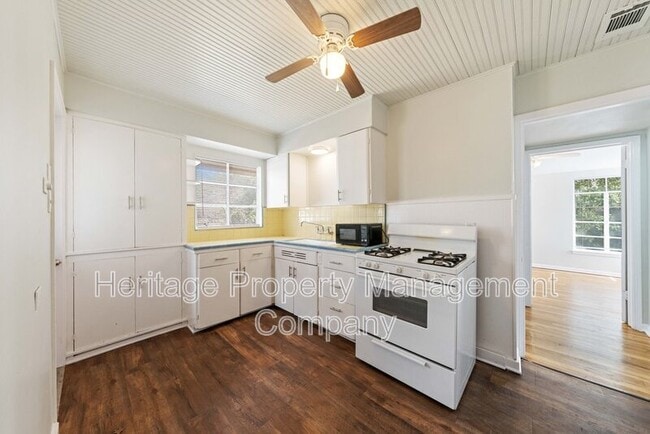 Building Photo - 815 Rittiman Rd