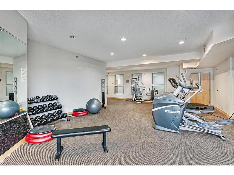 Exercise Room - 2600 University Ave SE