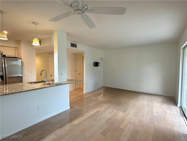 Building Photo - 1001 Foxfire Ln