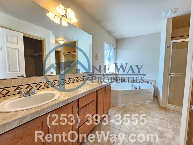 Building Photo - 15410 87th Ave E