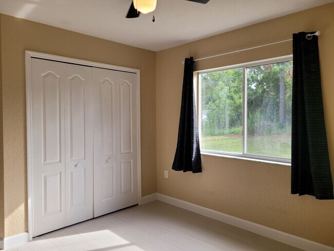 Building Photo - 3/2/2 Rental Home located centrally in Spring Hill FL 34609