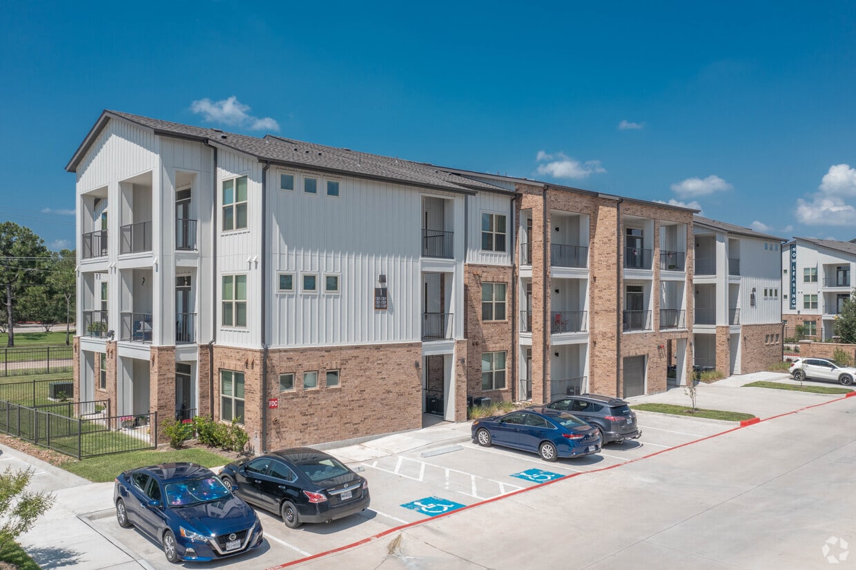 Lenox Clear Lake Houston