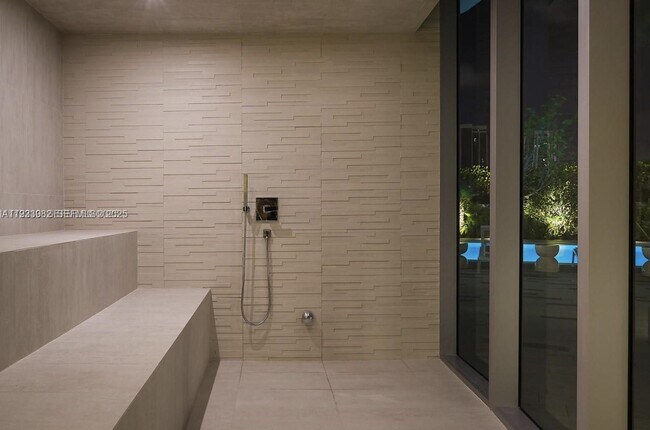 Building Photo - 488 NE 18th St