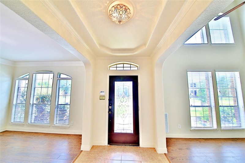 Building Photo - 778 Fall River Dr