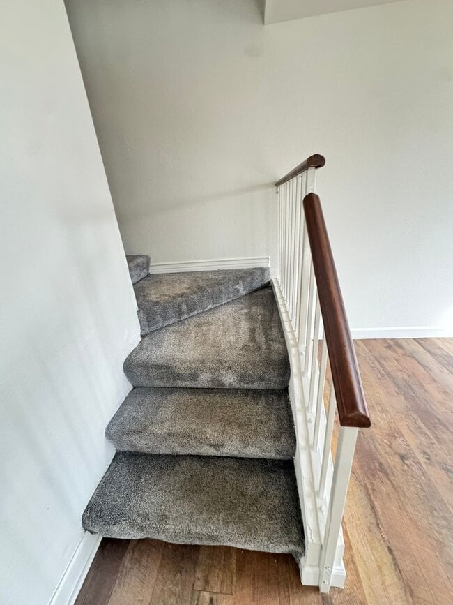 Building Photo - Welcome home to this charming and cozy corner-unit condo in the heart of Rancho Cucamonga!