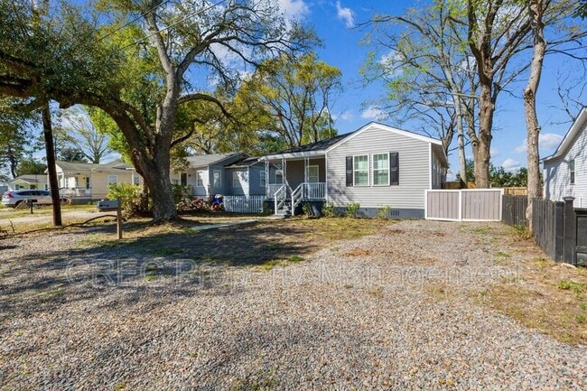 Building Photo - 2925 Alabama Dr