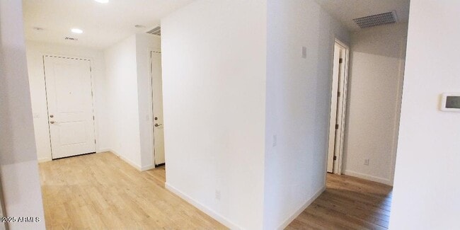 Building Photo - 9838 E Sunspot Dr