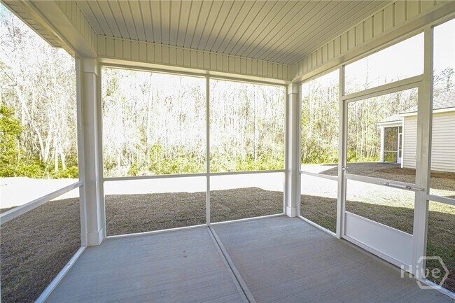 Building Photo - 108 Kingswood Cir