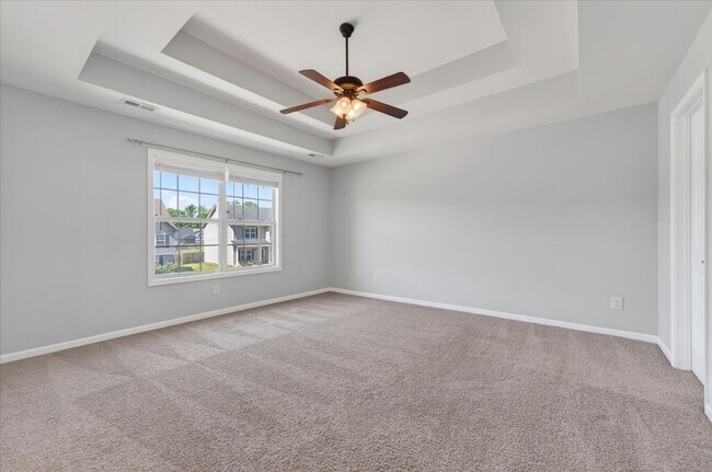 Building Photo - Pet Friendly Three Bedroom!