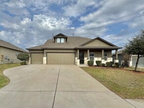Building Photo - 1521 Maier Dr