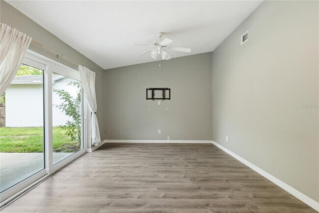Building Photo - 2914 Cypress Green Dr