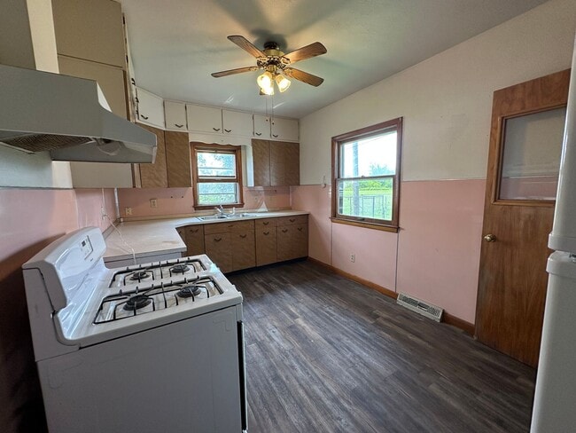Building Photo - 3 Bedroom 2 bath house in Rockwell City $925