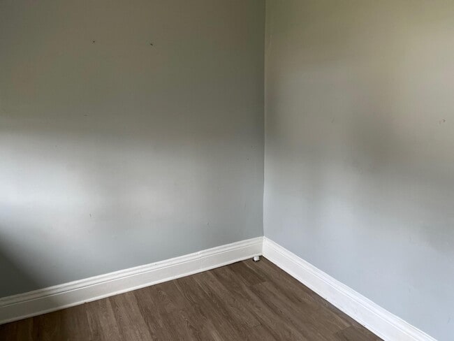 Building Photo - 904 Tates Creek Rd