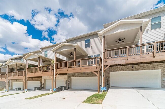 Building Photo - 523 Fundao Ln