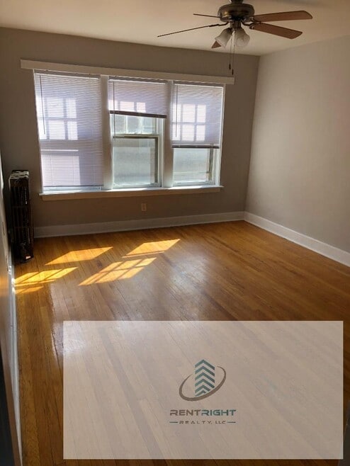 Building Photo - 4645 N Elston Ave