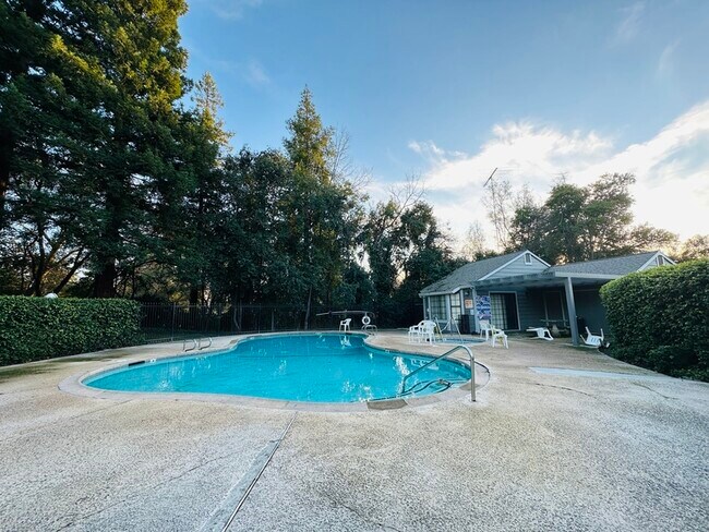 Building Photo - 5829 San Juan Ave