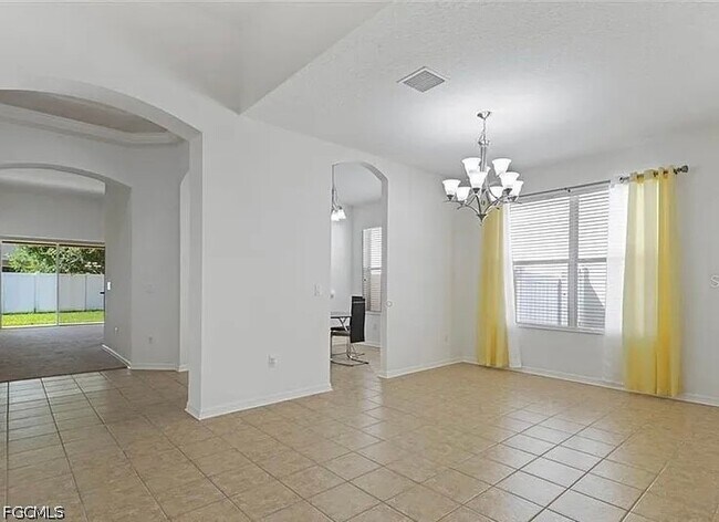 Building Photo - 7529 Forest Mere Dr