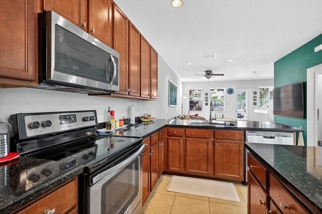 Building Photo - 2705 SW 119th Way