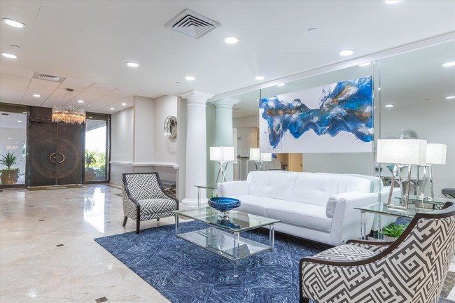 Building Photo - 5380 N Ocean Dr