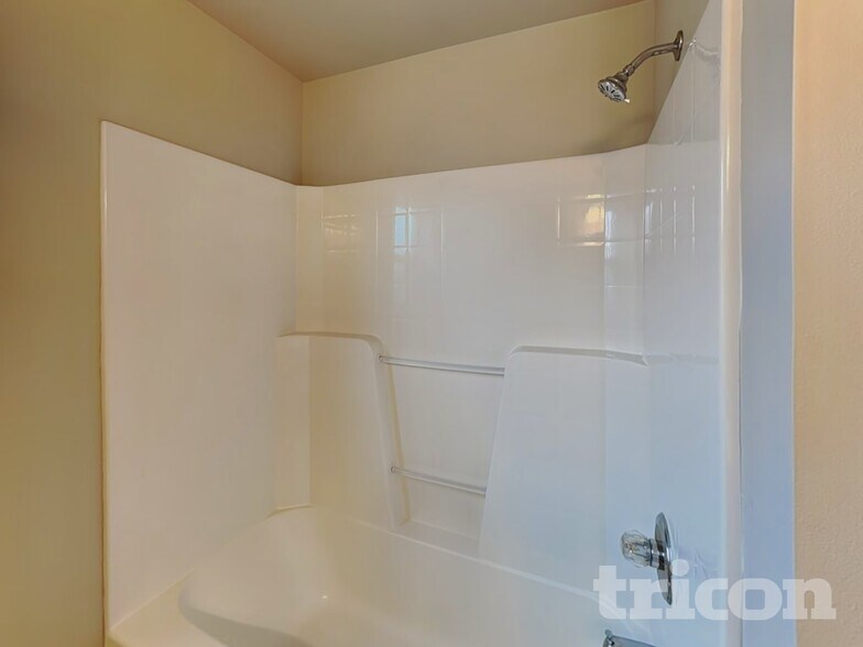 Building Photo - 6901 41st St E