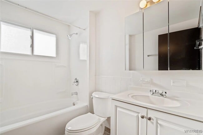 Building Photo - 317 Sundridge Dr