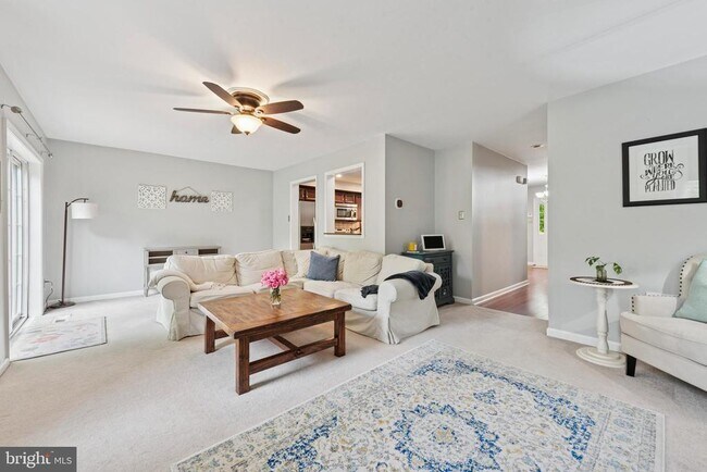 Building Photo - 1415 Aspen Ct