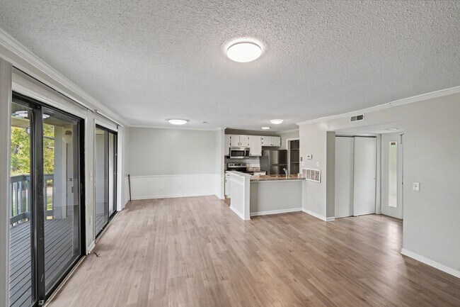 Building Photo - 10971 Harrowfield Rd