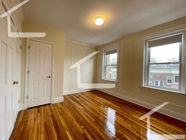 Building Photo - No Brokers Fee, No Security Deposit, Heat, Hot Water Included, Laundry on a Site