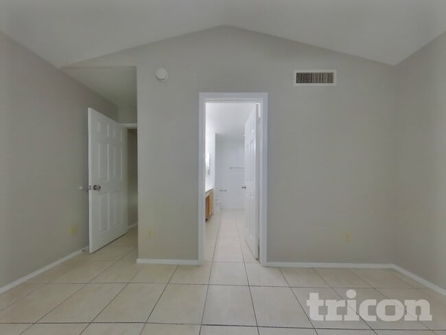 Building Photo - 7455 E McLellan Rd