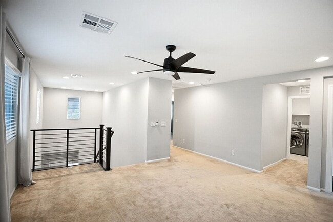 Building Photo - Beautiful 3-Bedroom Home in the Gated Sedona Ranch Community