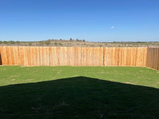 Building Photo - 531 Paris St