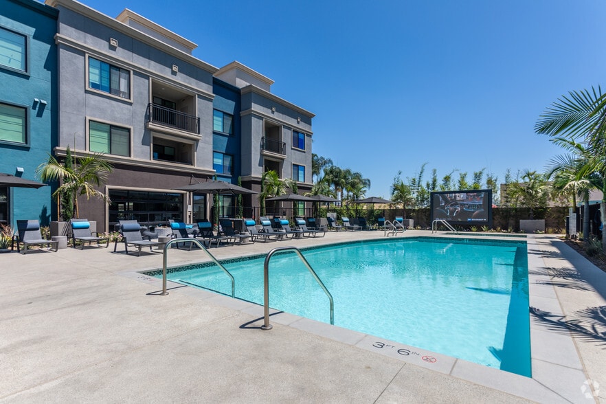 Alcove 650 N Centre City Pky Escondido CA 92025 Apartment Finder