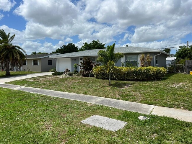 Building Photo - 3777 Gull Rd