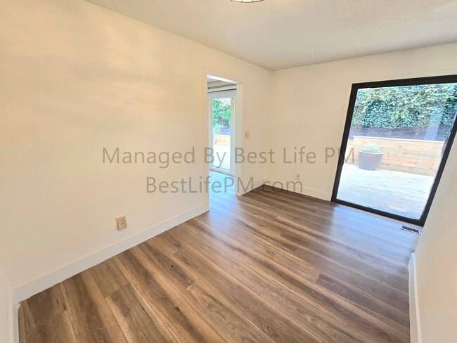 Building Photo - 150 Narain Ct