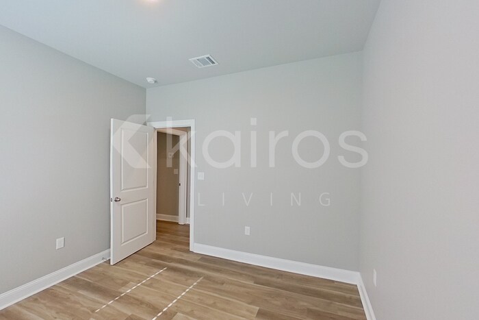 Building Photo - 18837 Seabiscuit Ln