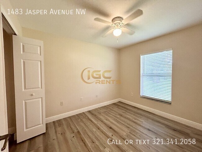 Building Photo - 1483 Jasper Ave NW