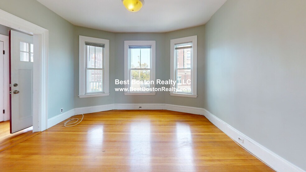 Building Photo - 106 Highland Ave