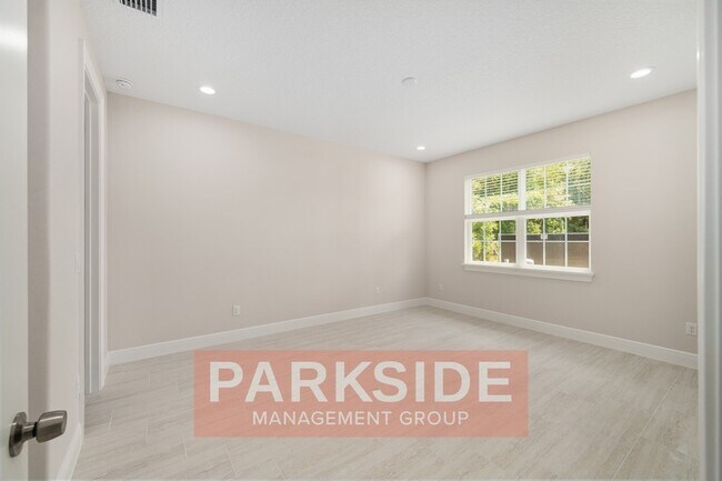 Building Photo - 3736 SE 137th Ln