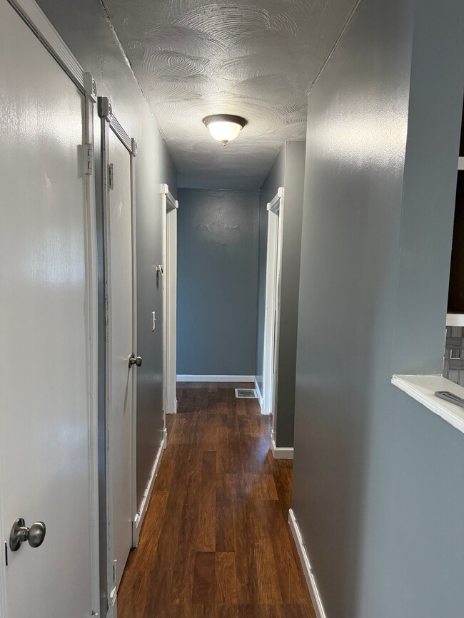 Building Photo - 500 Briarcliff Ave