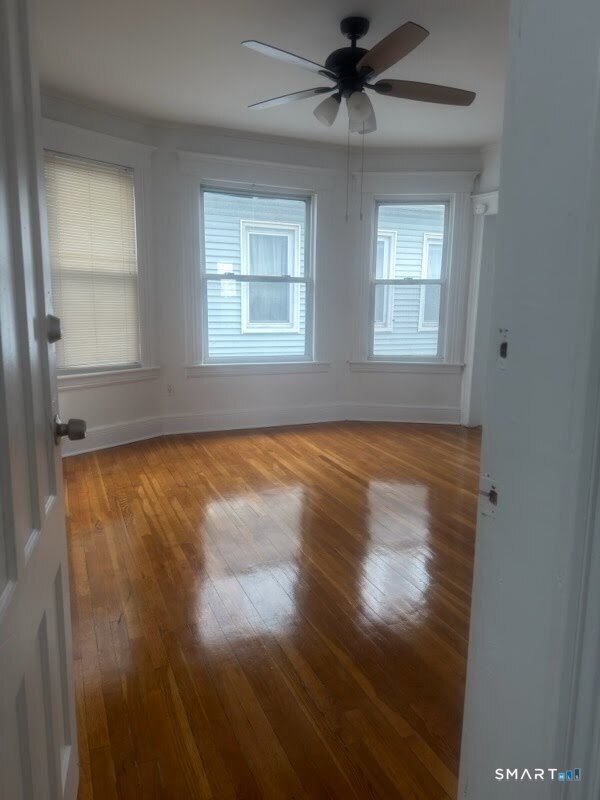 Building Photo - 831-833-833 William St