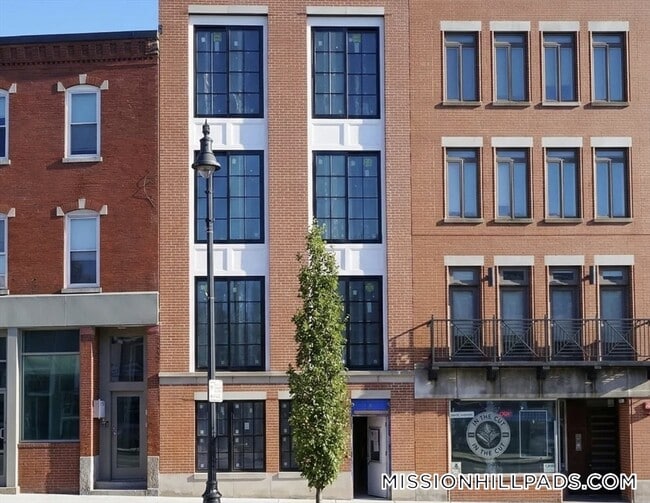 Building Photo - 1439 Tremont St