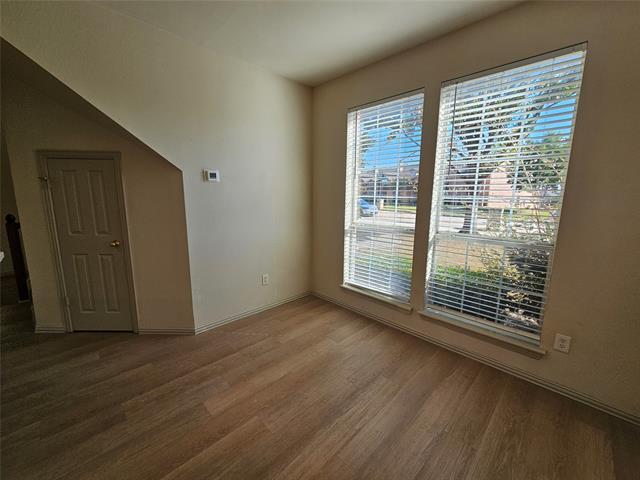 Building Photo - 393 Ivan Dr