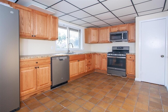 Building Photo - 35 W Olive St